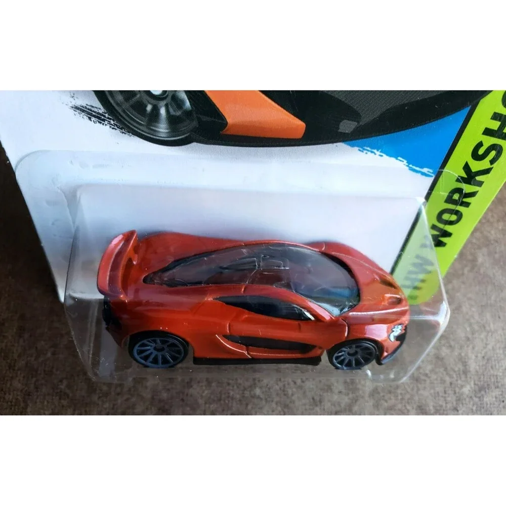 Hot Wheels McLAREN P1 Dark Orange #223 HW WORSHOP 2015 GARAGE SERIES Grey 10-SP